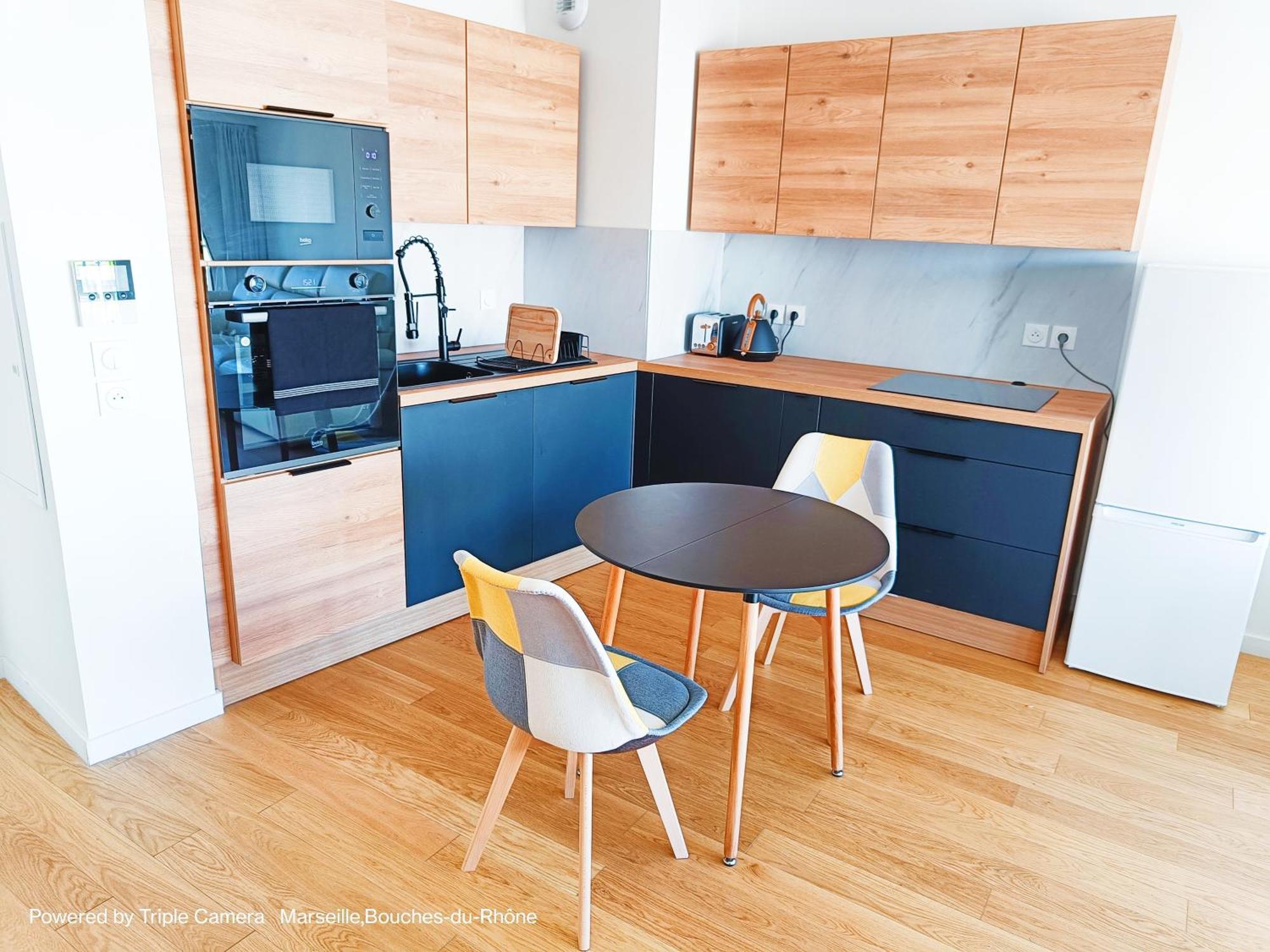 Standing Free Parking Balcony Terrasse & Clim Apartment
