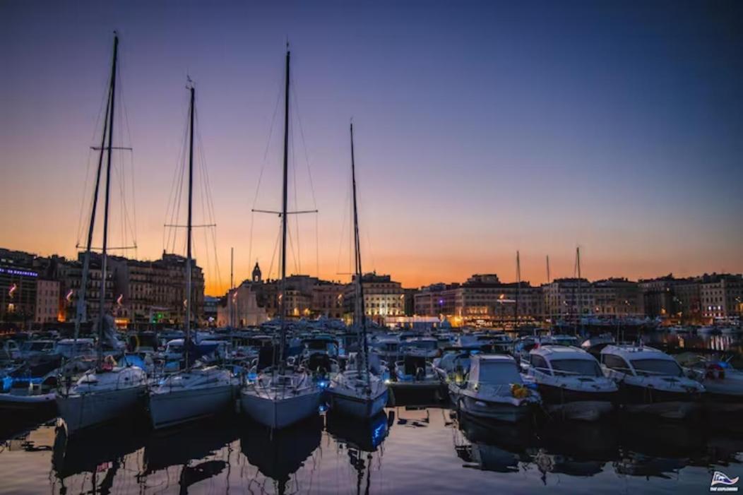 Apartment Vieux Port Proximite Panier Clim Cachet Marseilles