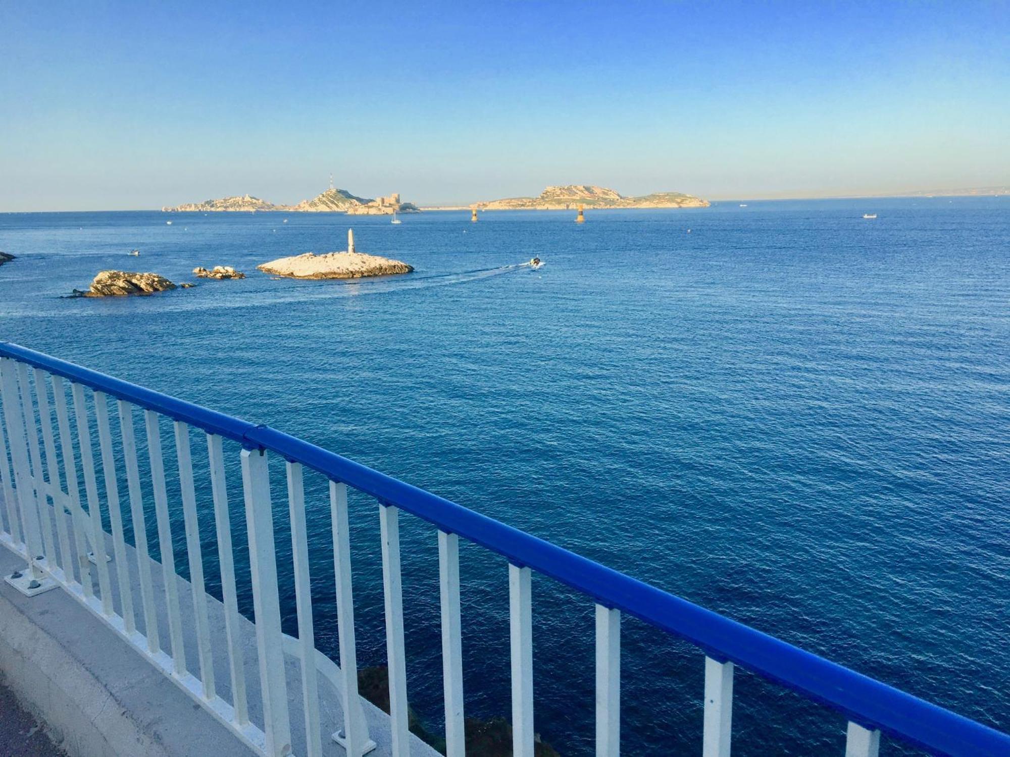Vieux Port Proximite Panier Clim Cachet *