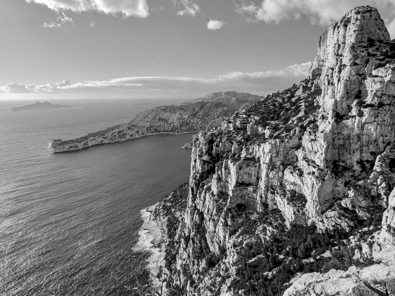 Vue Catalans Vieux Port Clim - 2 Marseille