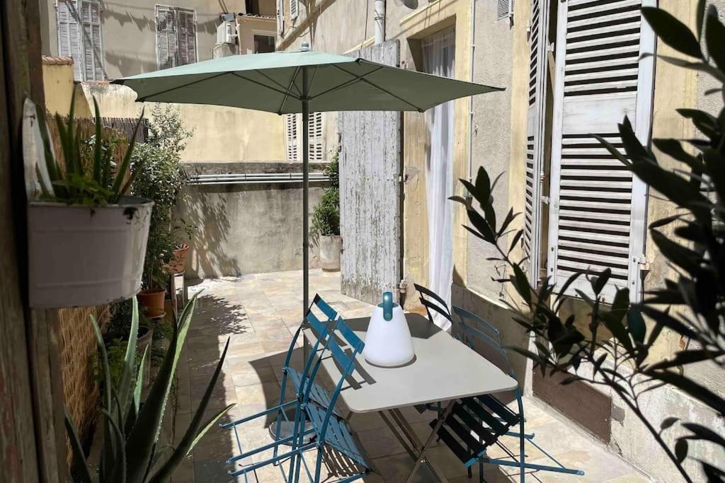 Cote Cour Appartement Marseilles
