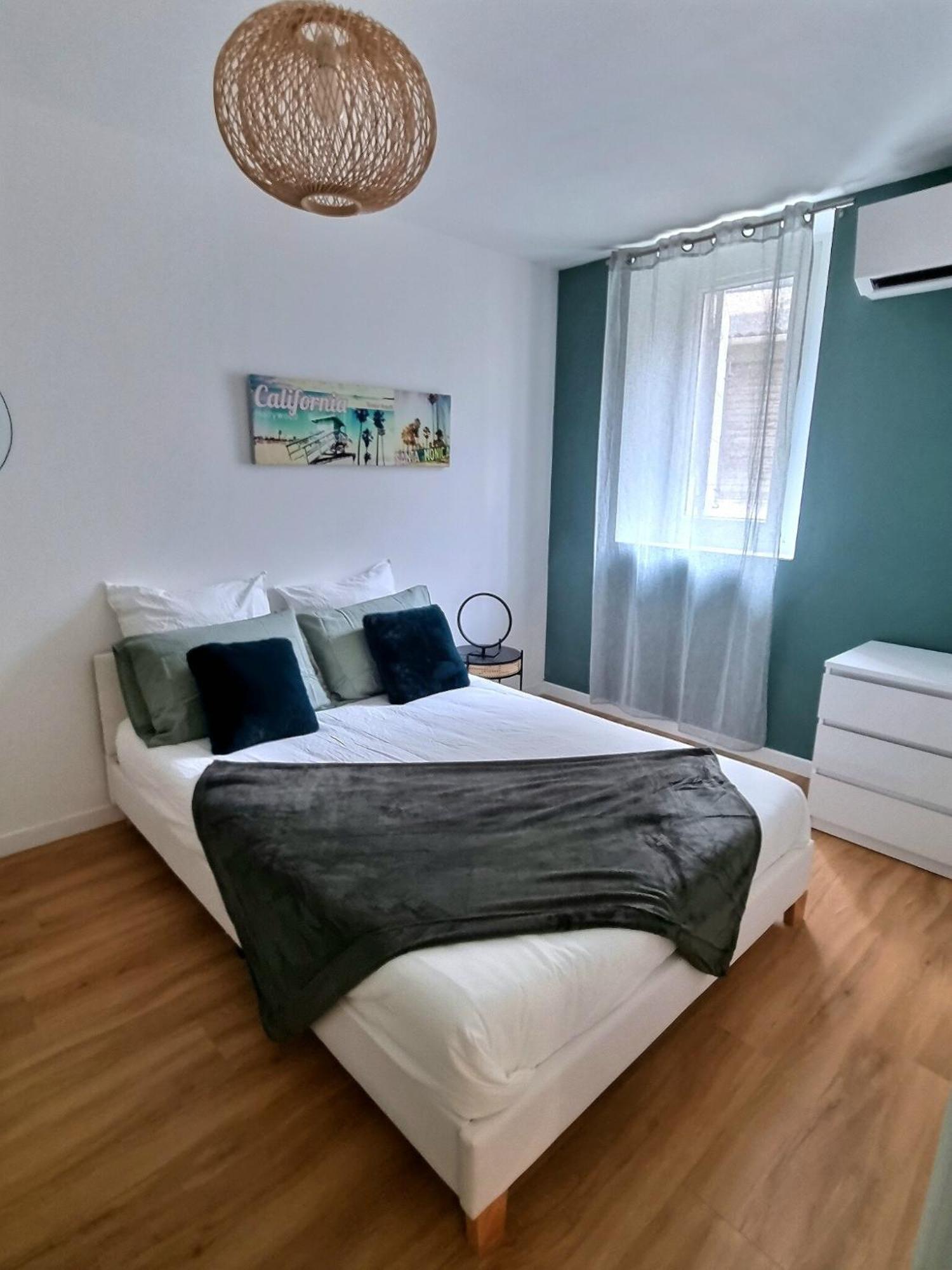 T2 Proche Des Catalans * Marseille