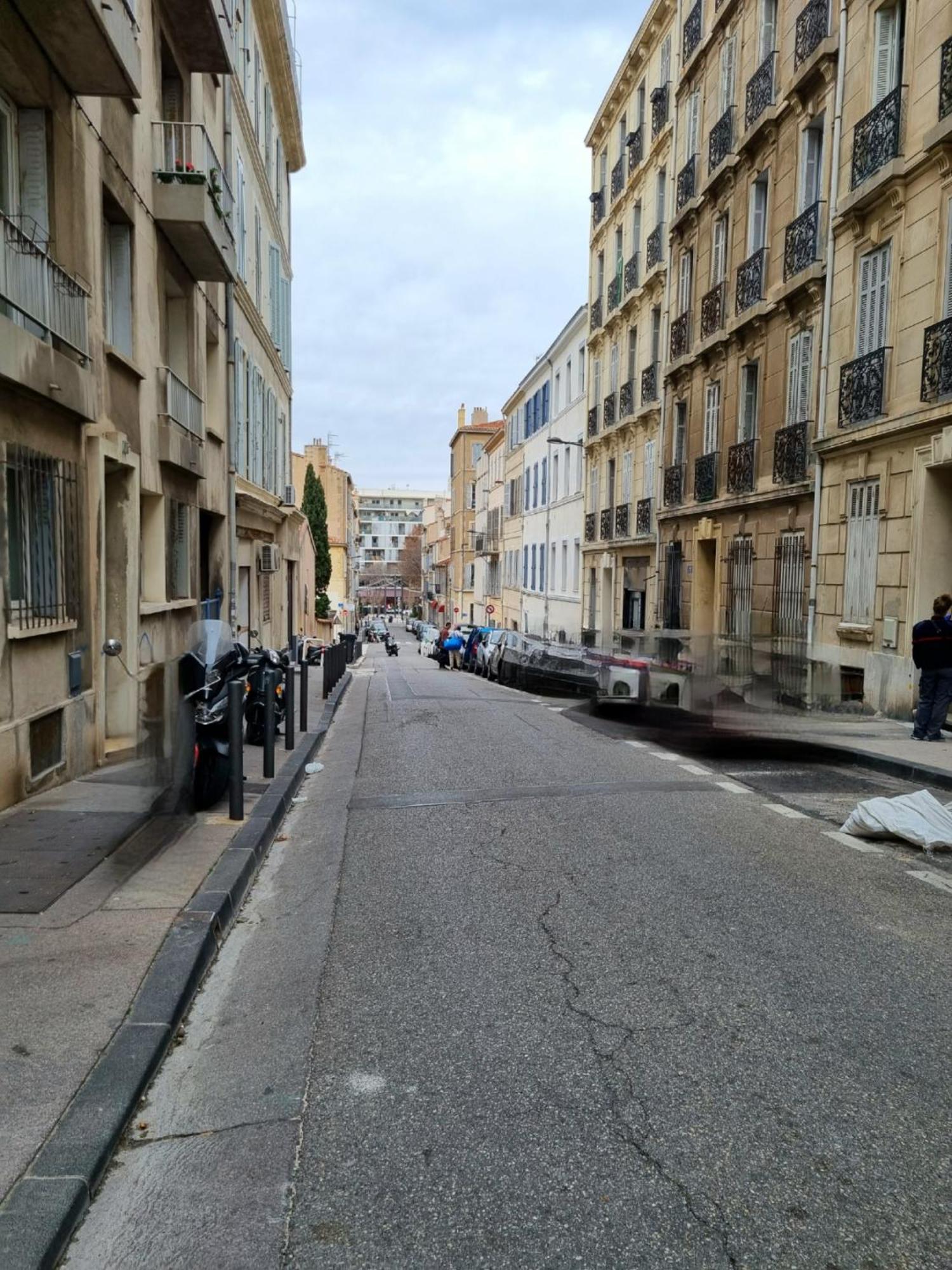 T2 Proche Des Catalans