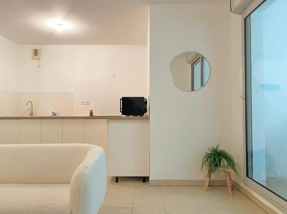 Apartment Havre De Paix La Joliette : Urban Modern Cosy Chic *