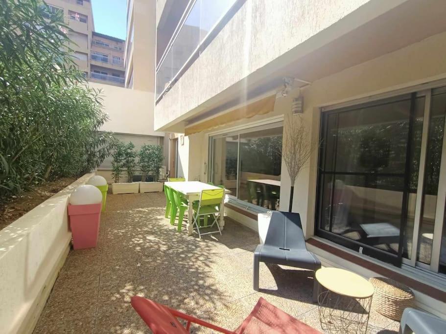 La Terrasse Du Saint Apartment