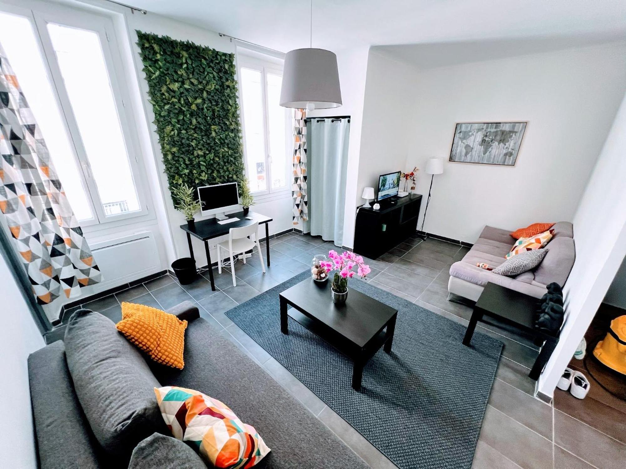 Apartment Soleil & Charme - Pres Du Vieux-port - Authentique!