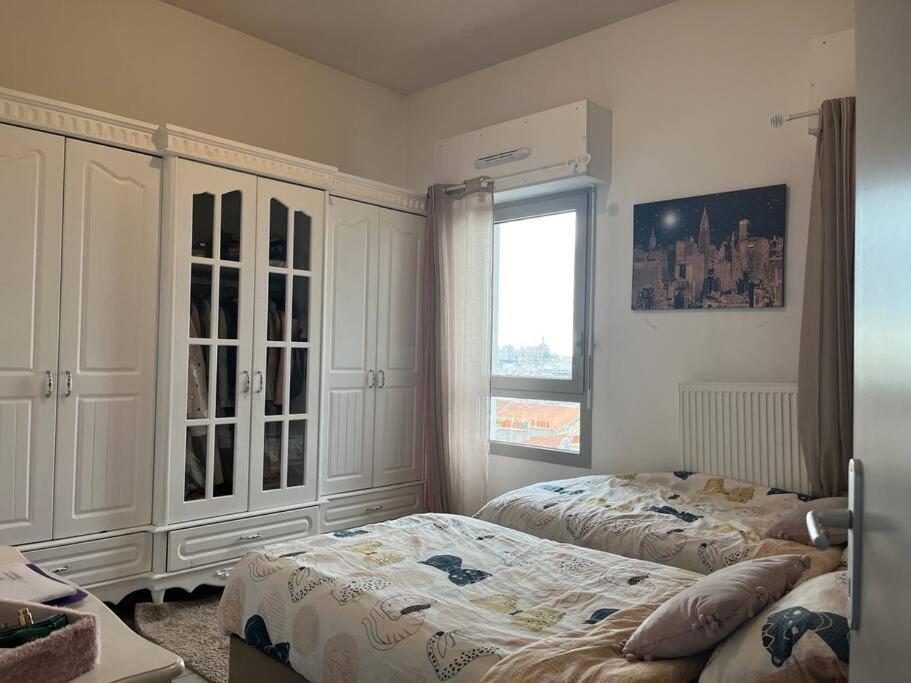 Joliette , 4 Chambres, Wifi Apartment *
