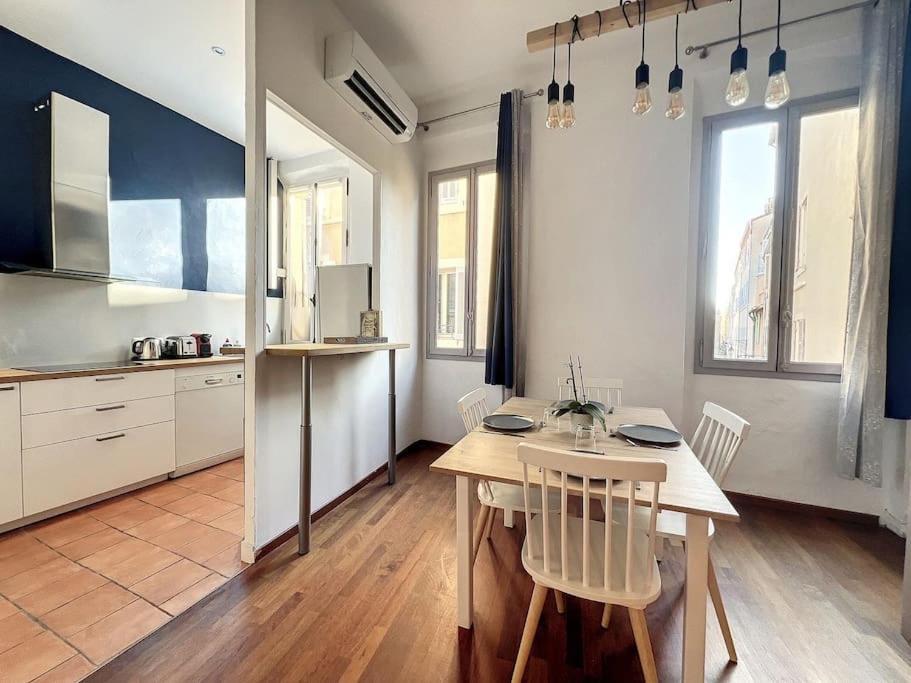 Appartement Charming Mezzanine - Historic District - Les Freres De La Loc'