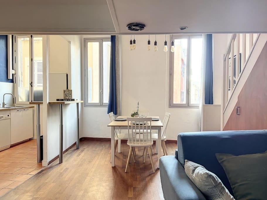 Appartement Charming Mezzanine - Historic District - Les Freres De La Loc'
