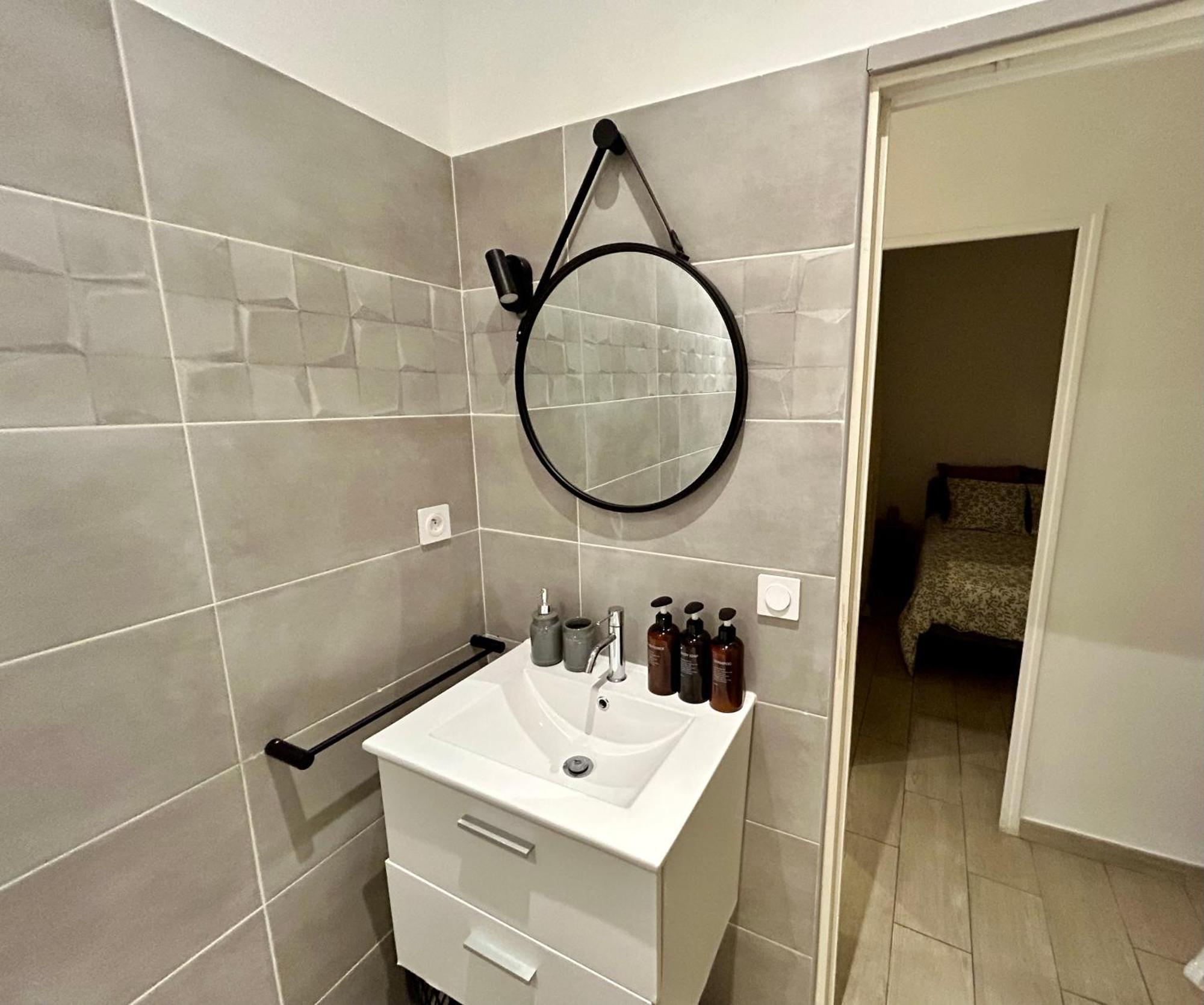 Apartment Lumineux 2 Pieces - Centre-ville Climatise - Netflix Prime Canal - Bien Place