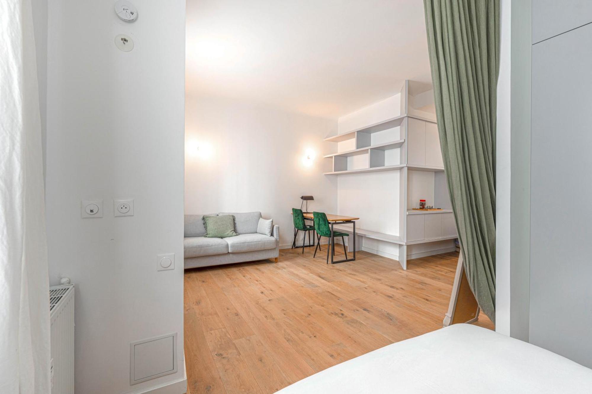 Apartment Architecte Catalans- Bord De *