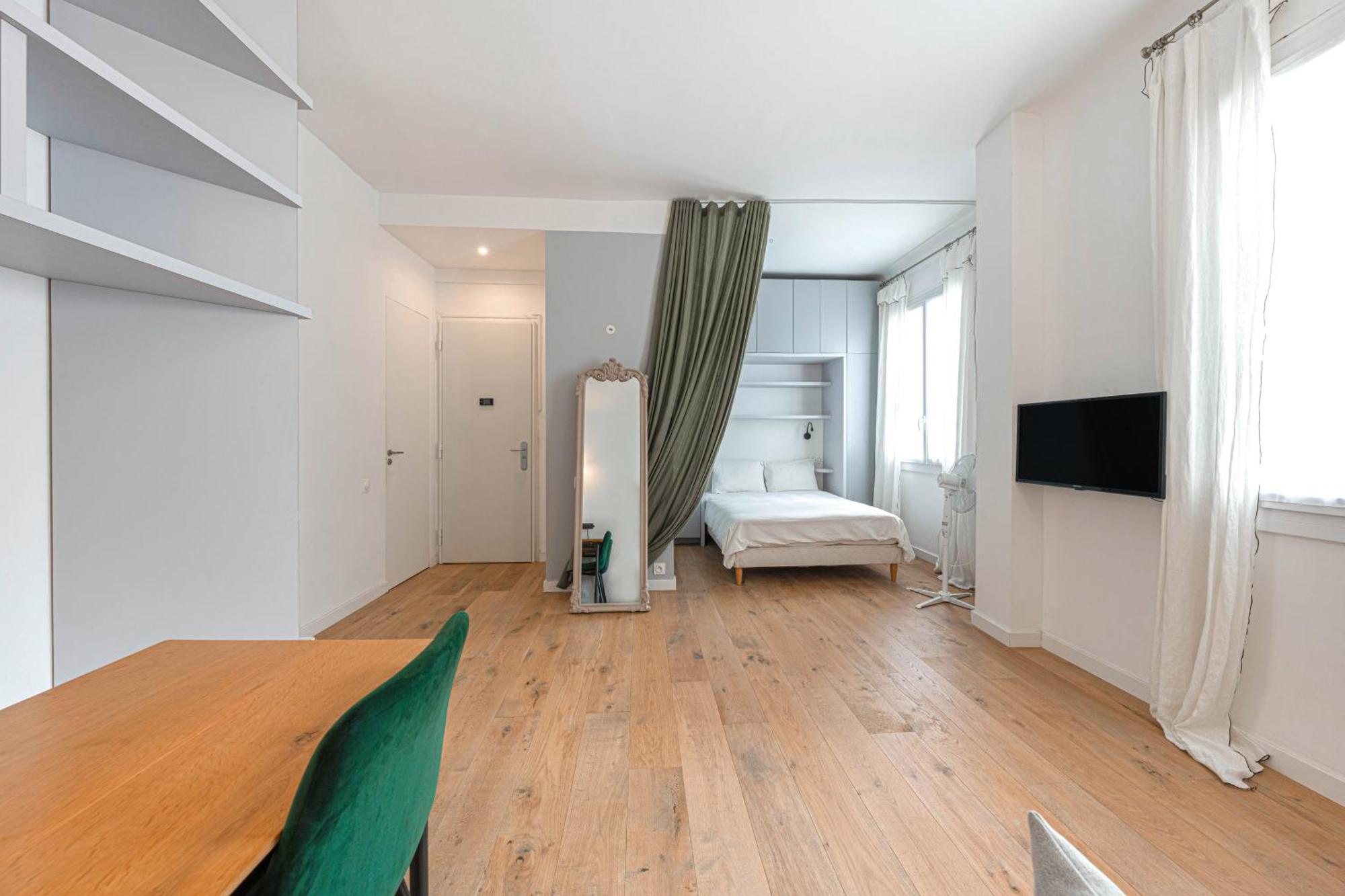 Apartment Architecte Catalans- Bord De