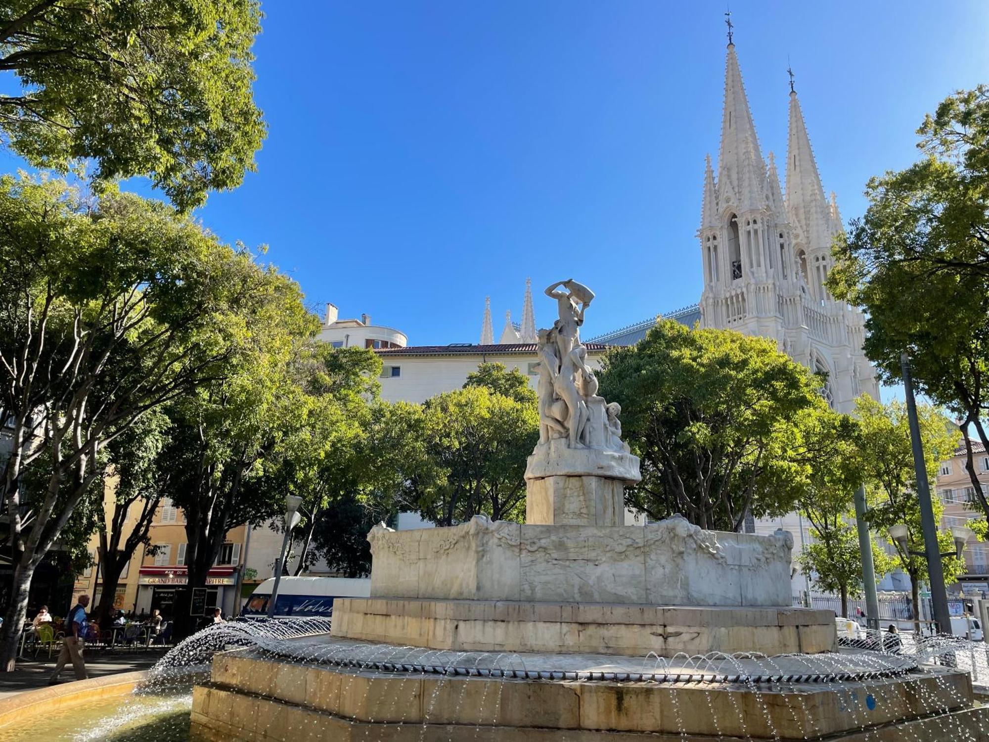 Petit Nid Plein Soleil Avec Terrasse * Marseille
