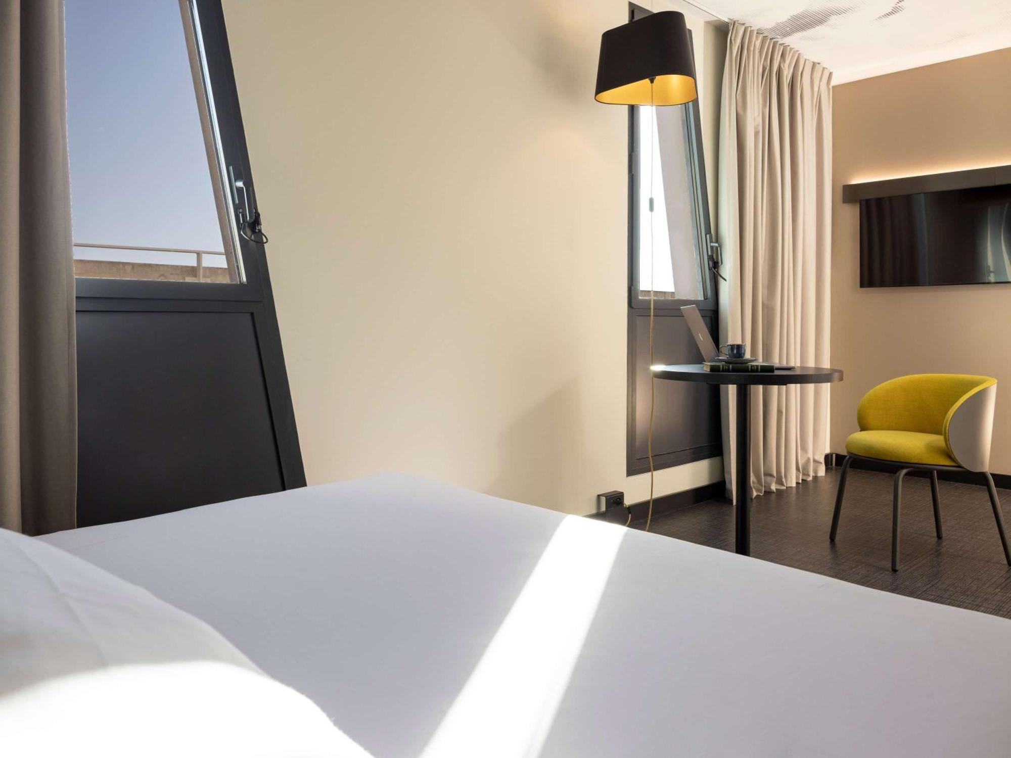 Khách sạn Ibis Centre Euromed 3*