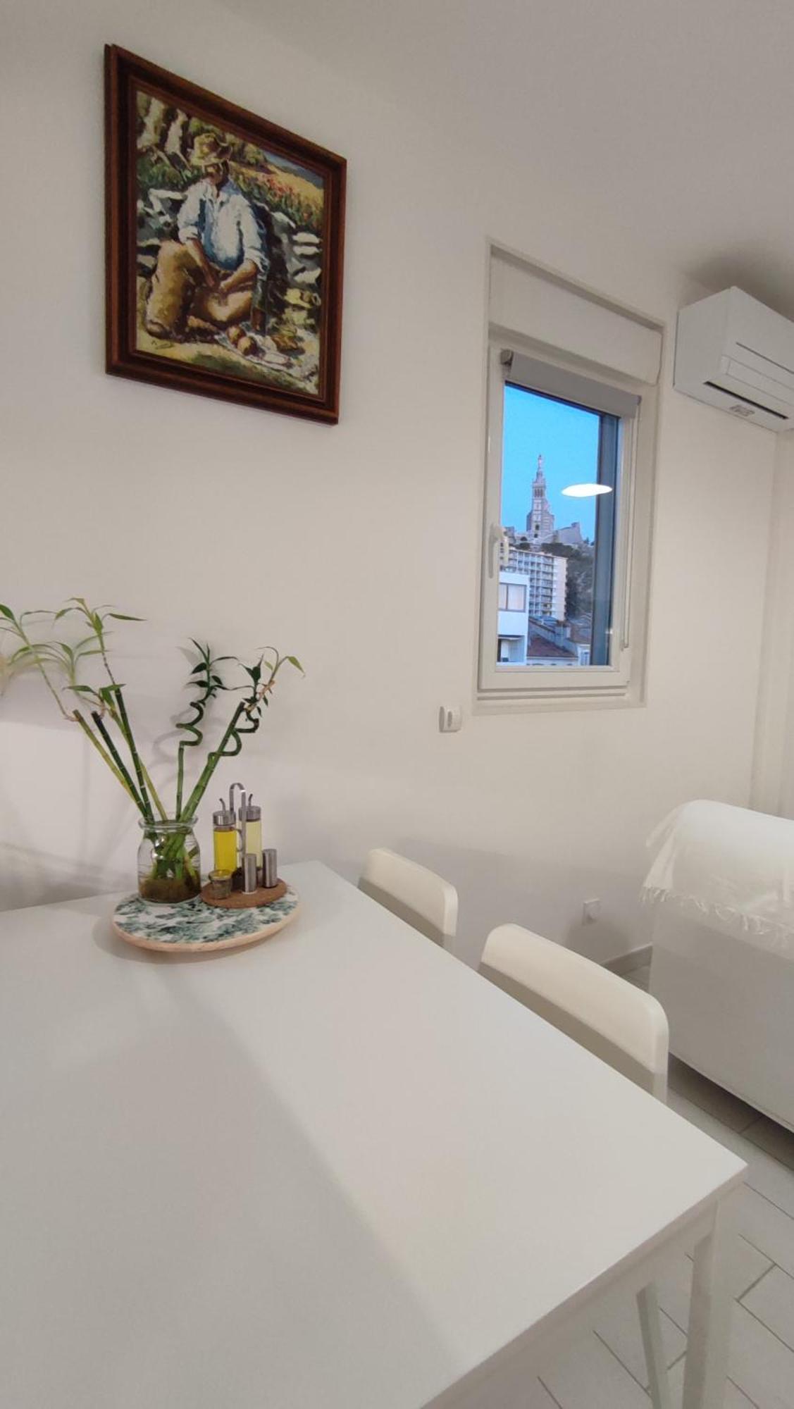 Apartment T2 Vue Sur La Basilique De Notre Dame De La Garde *