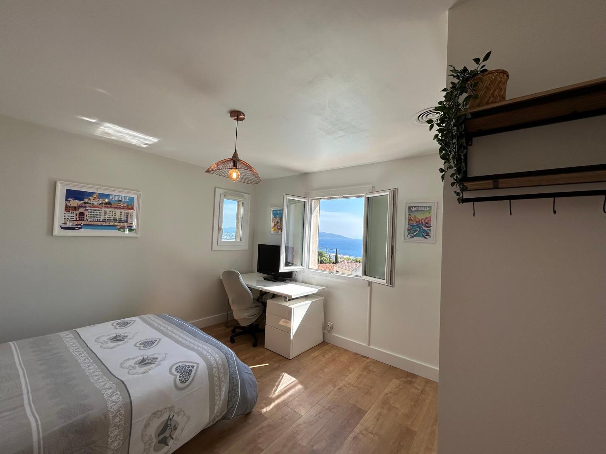 Maison Entierement Climatisee Vue D'exception Et Rade De Avec Piscine 8 Personnes Villa Marseille