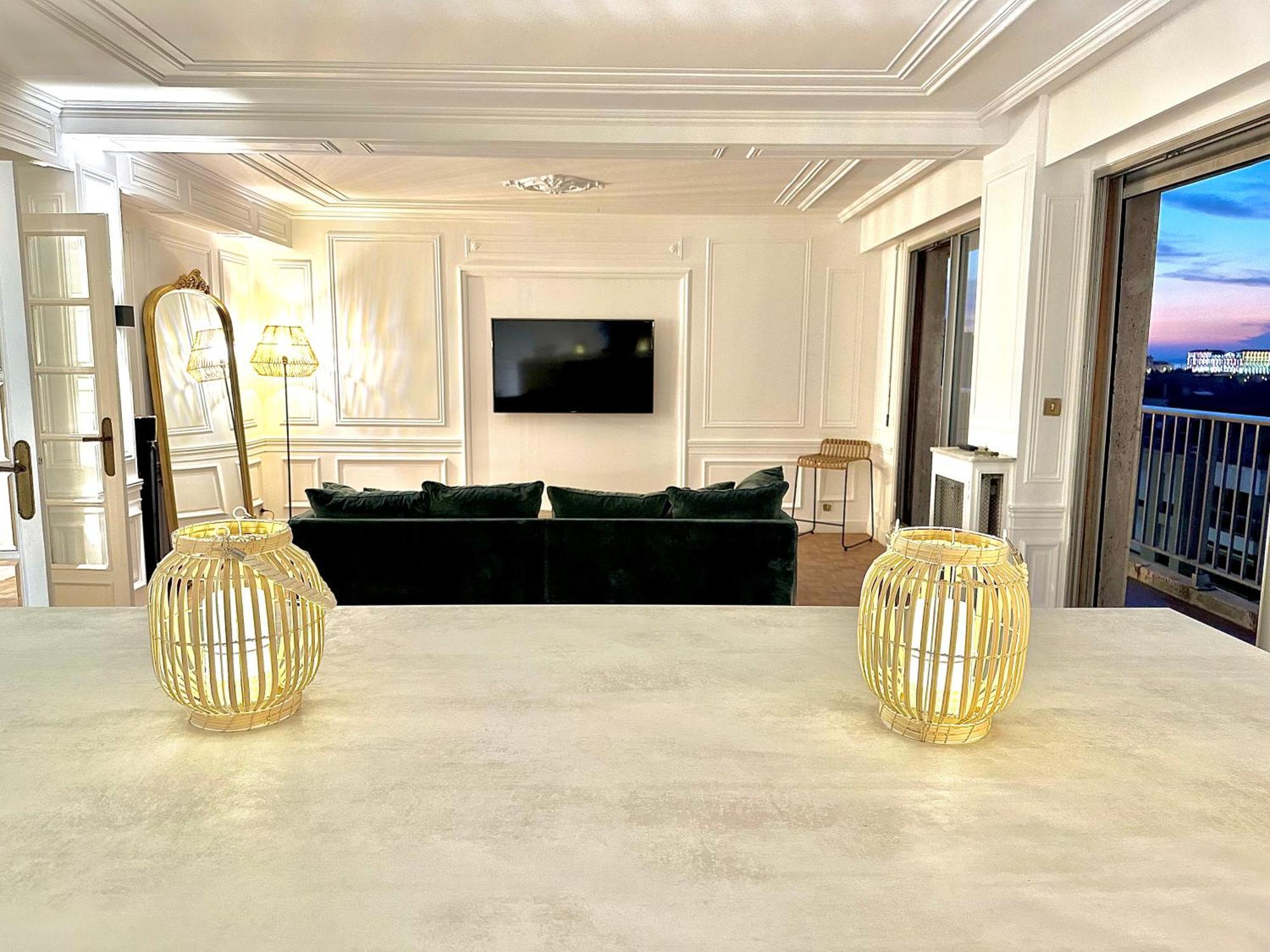 Apartment Cote Vieux Port - 105m2 - Port & Sea View Marseille