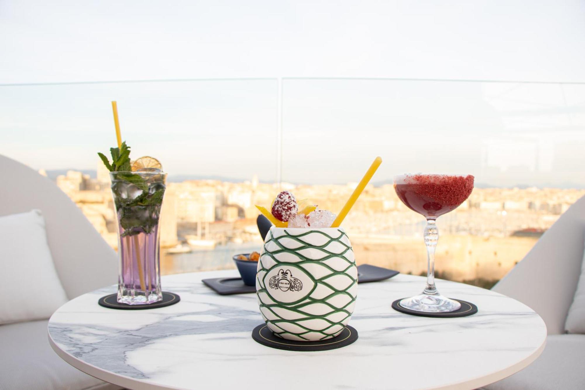 Khách sạn Sofitel Vieux-port 5*
