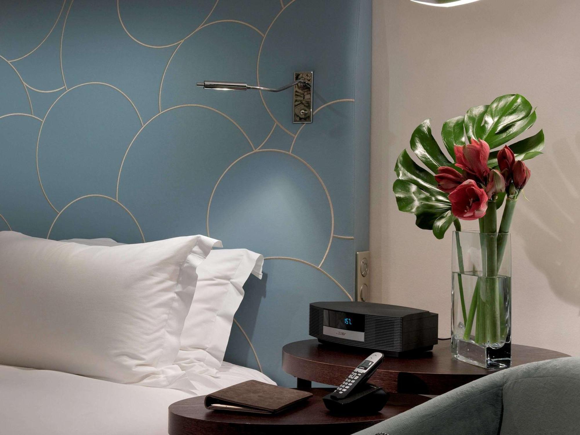 Khách sạn Sofitel Vieux-port 5*
