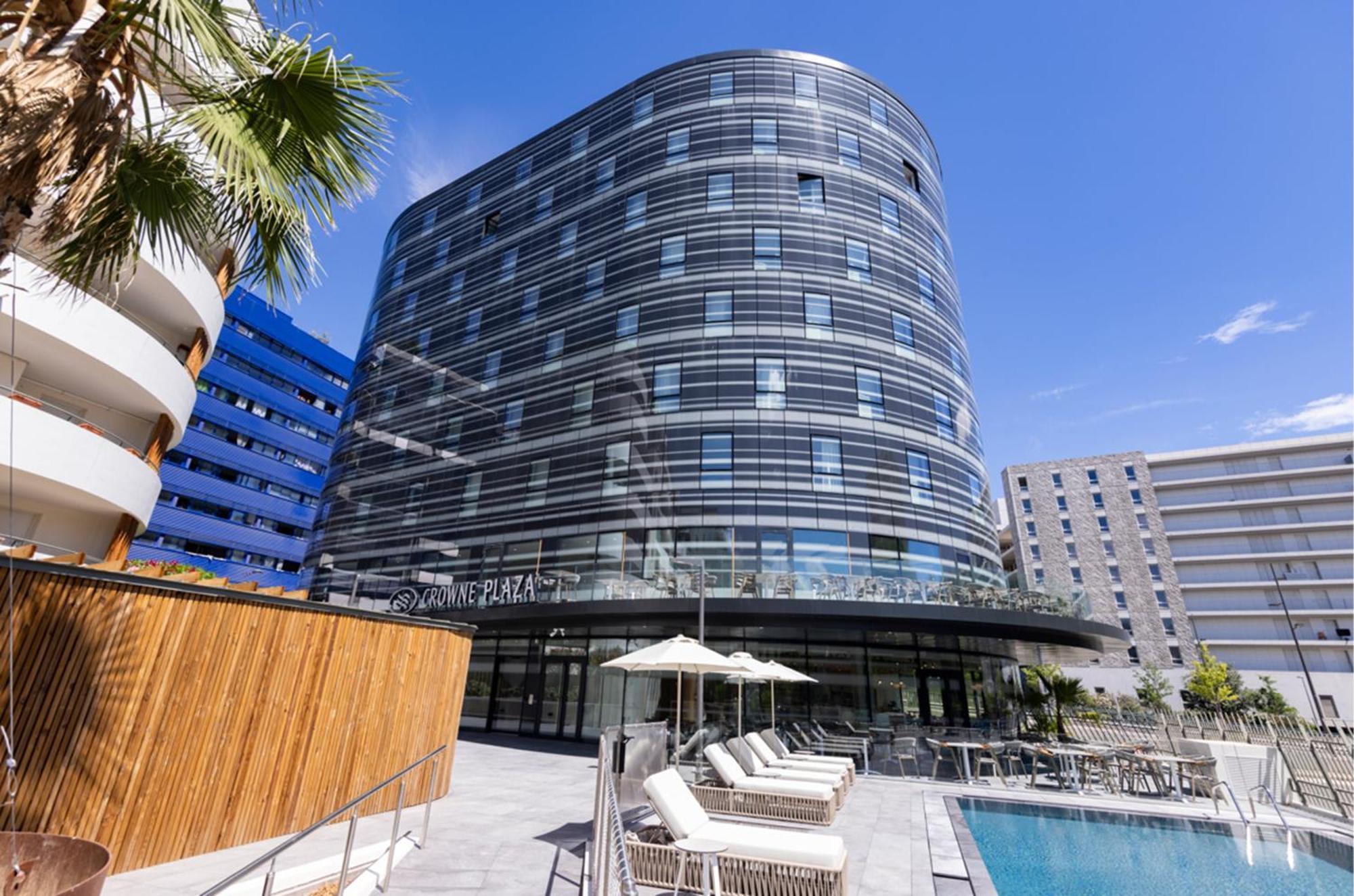 Crowne Plaza - Le Dome 4*