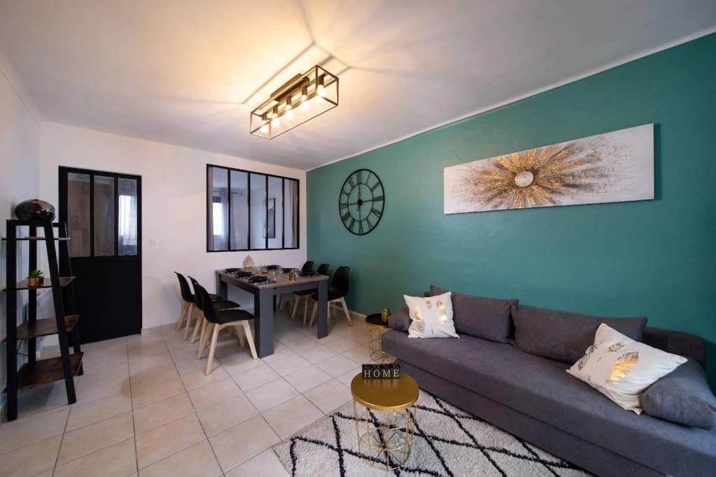 3 Avec Terrasse Et Parking Apartment