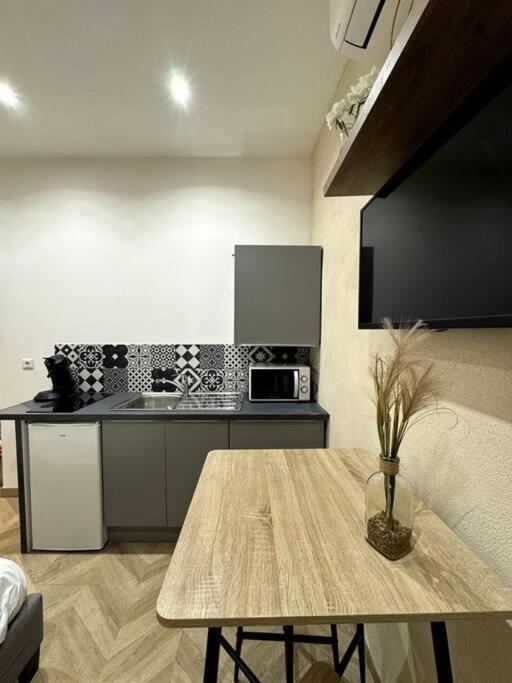 Au Coeur Du Vieux Port Avec Clim Apartment *