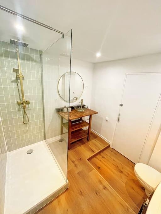 + Terrasse A 5min A Pied De La Mer Et Du Vallon Des Auffes Apartamento Marselha