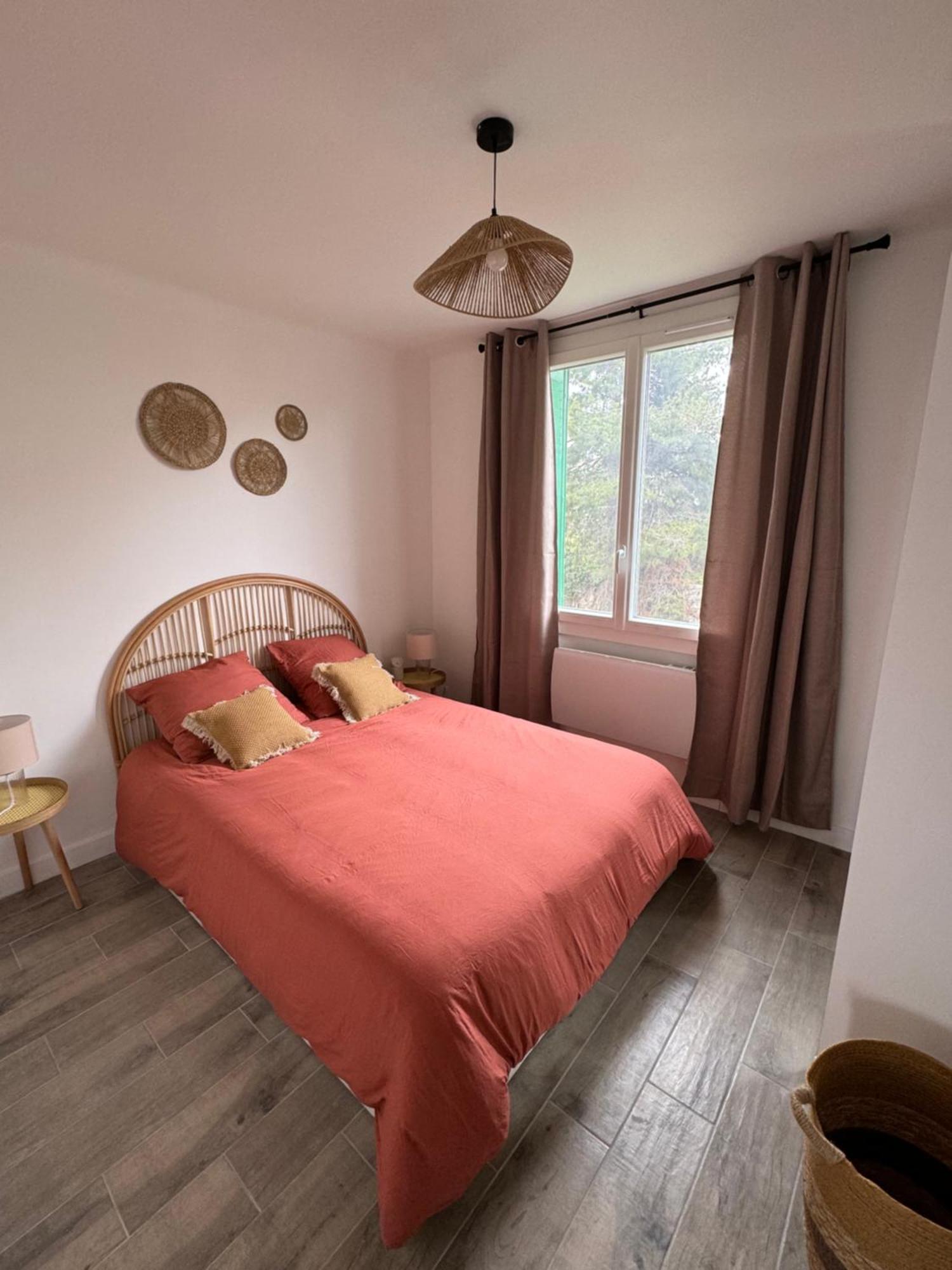 T3 Traversant 53m2 Vue Mer * Marseilles