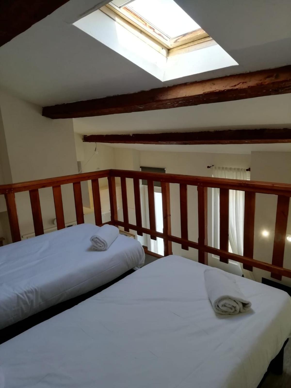 Bienvenus A These - Vert Appartement Marseilles
