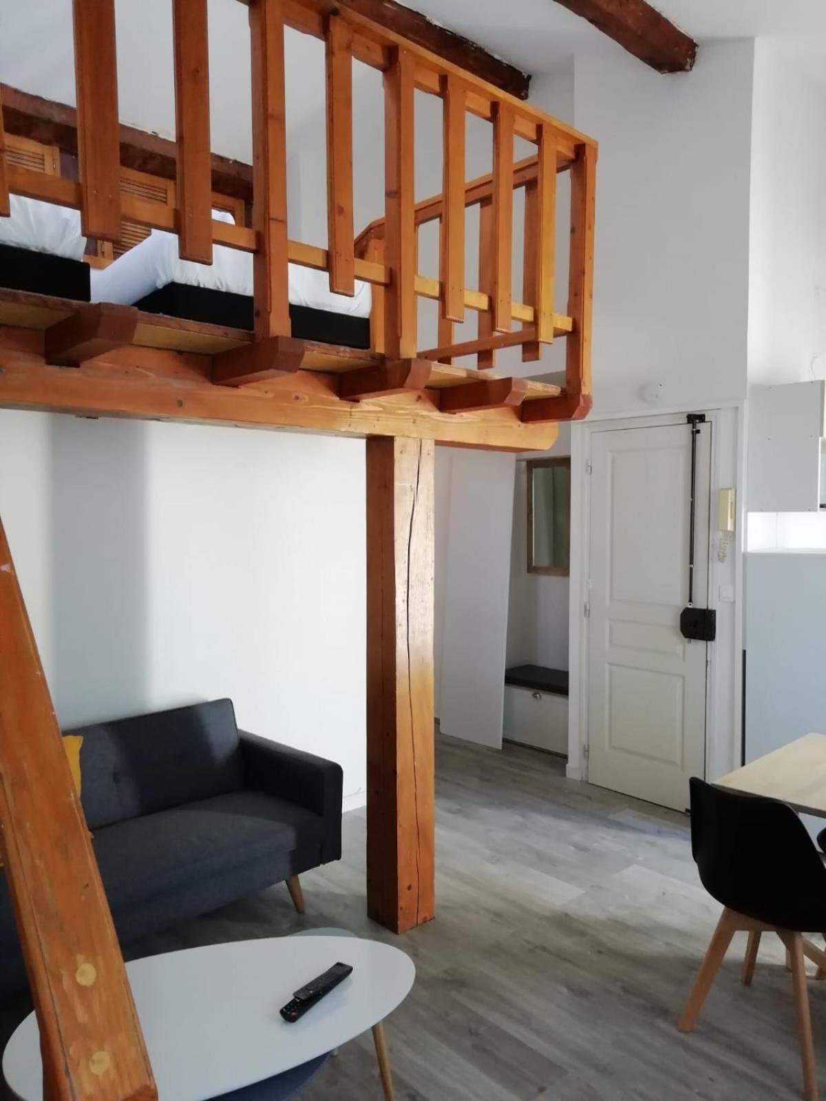 Apartment Bienvenus A These - Vert *