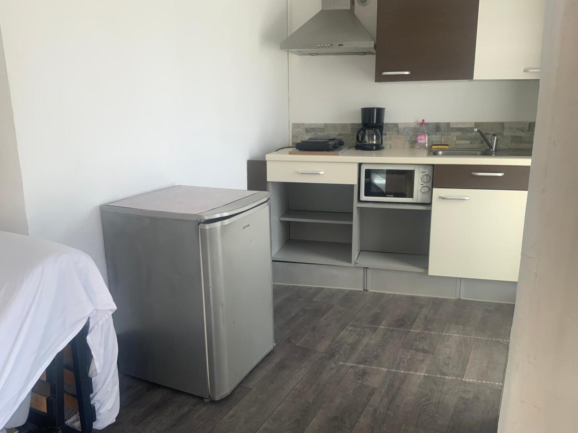 Apartment Pour 4 Face A La Piscine *