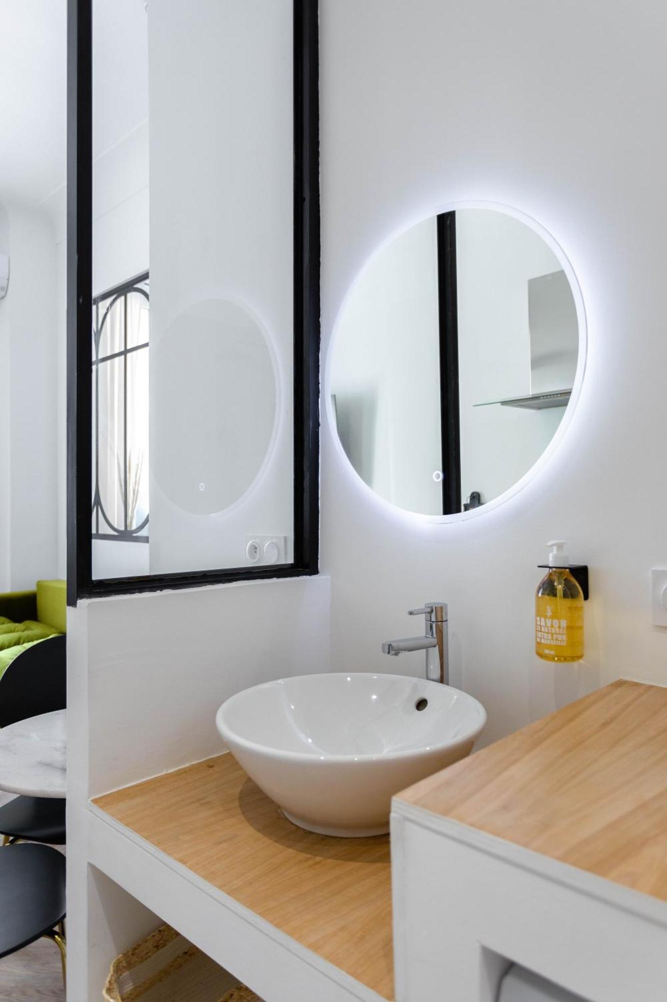 Apartamento Avec Baignoire Balneo A 4min A Pied Du Vieux-port *