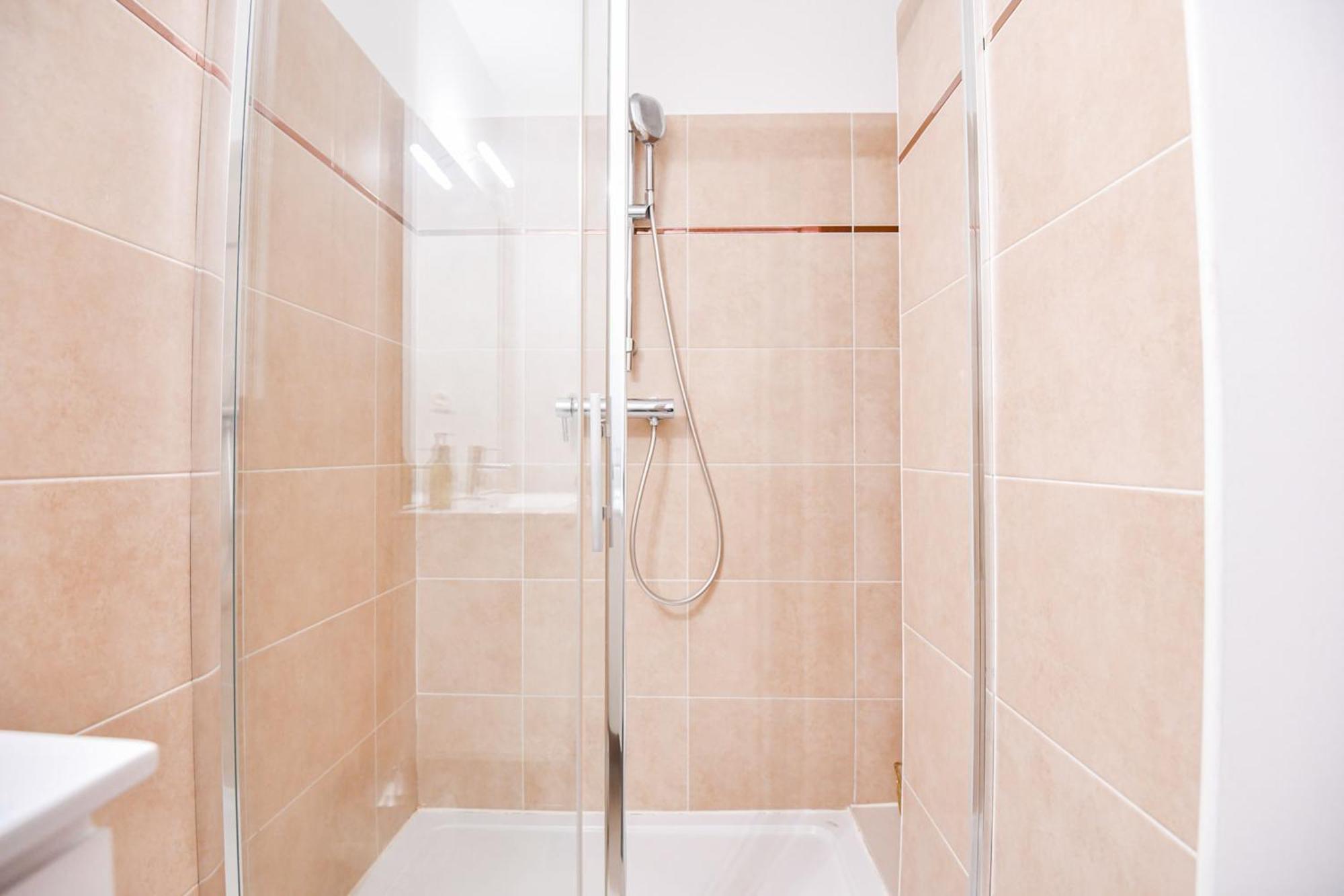 Le Dardanelles - Appart Avec Balcon Clim Parking Apartment *