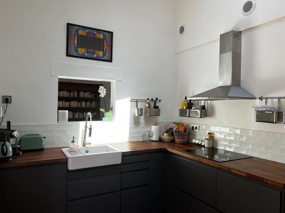 Au Calme Avec Piscine, Ideal Famille Villa Marseille