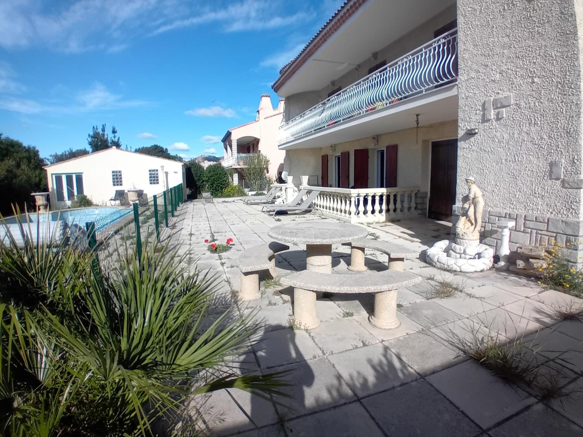 Bas De Avec Jardin Piscine Clim Proche Plages Calanques *