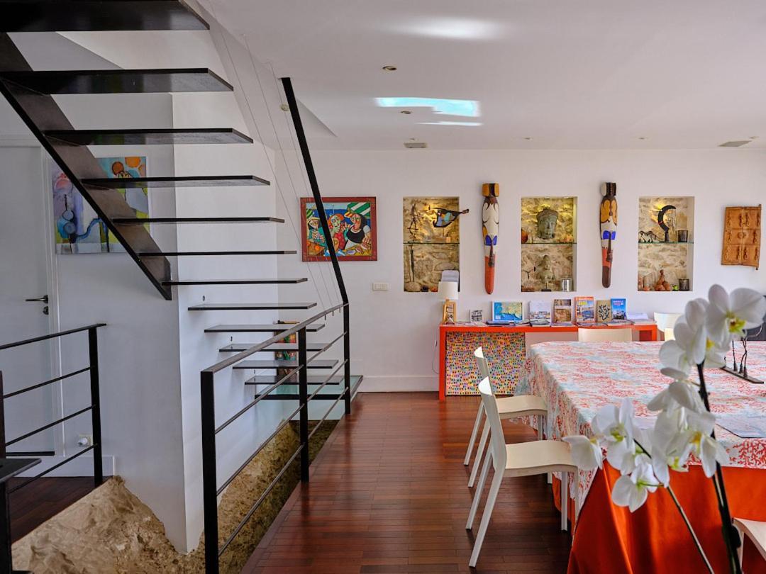 La Luna Of - D'architecte Bed & Breakfast