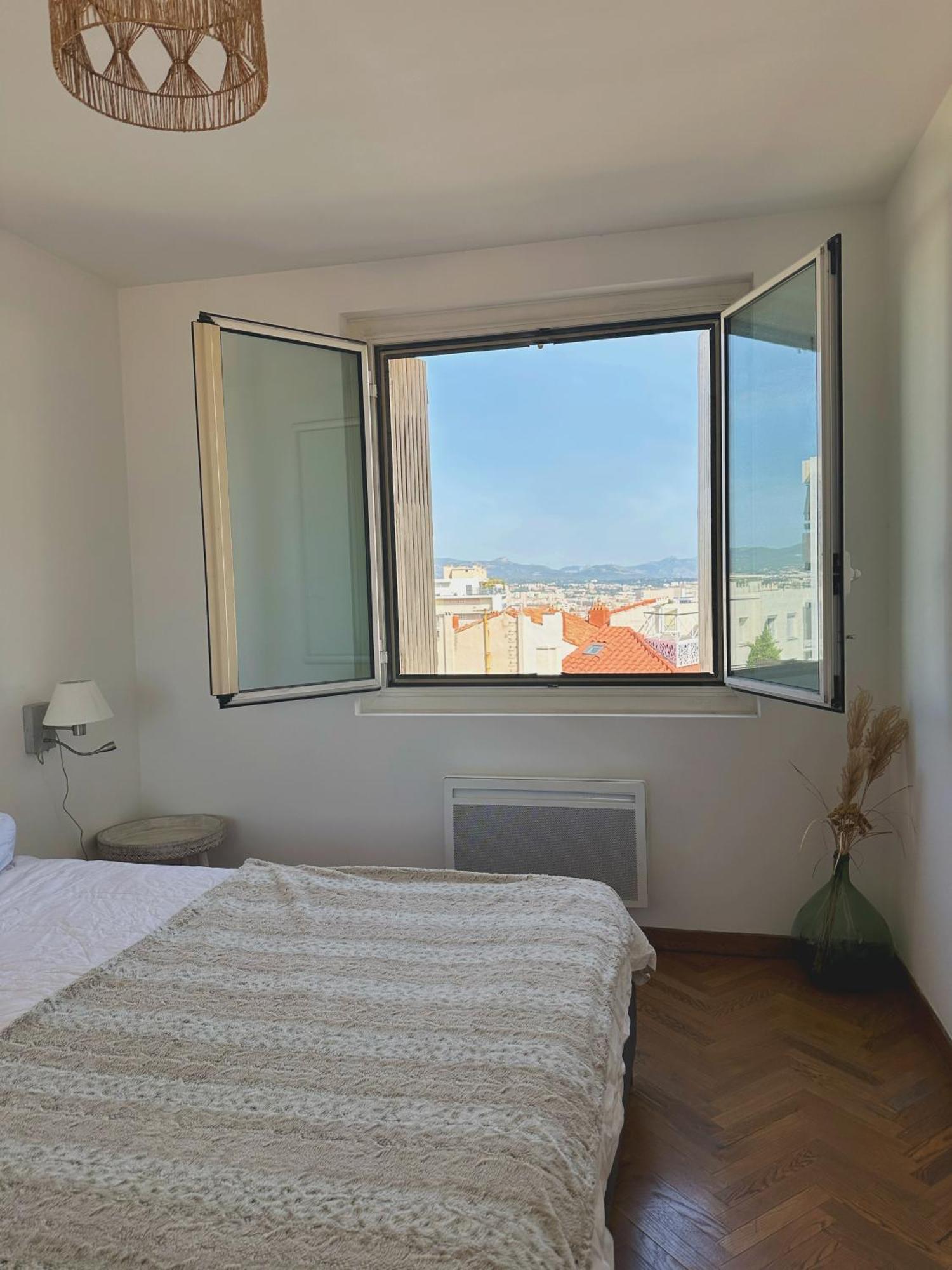 T2 - Vue Imprenable Sur * Marseille