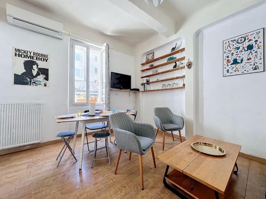Apartment Cours Julien - & Climatisation - Les Freres De La Loc'