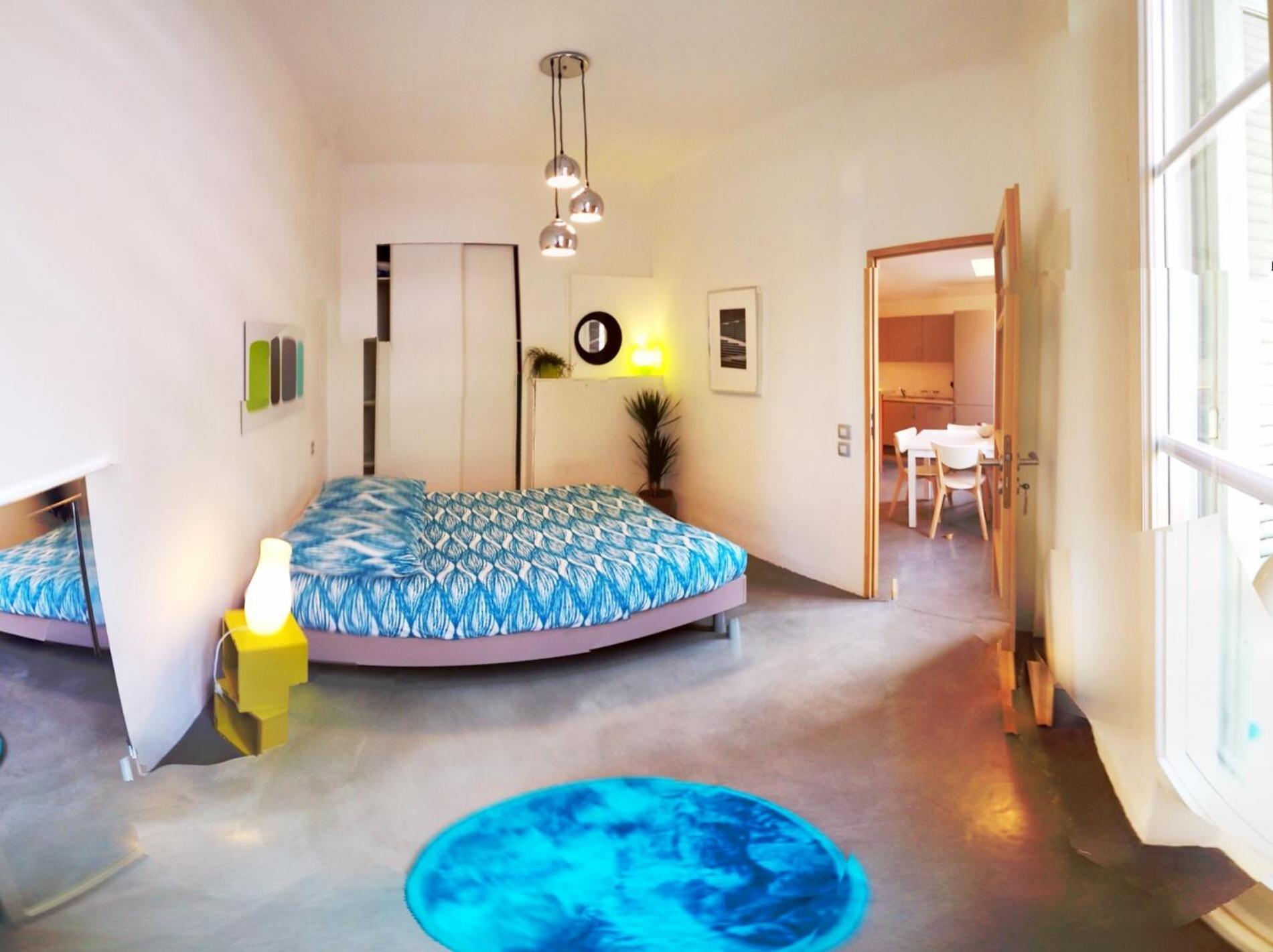 Your In Marseille*** Marsella