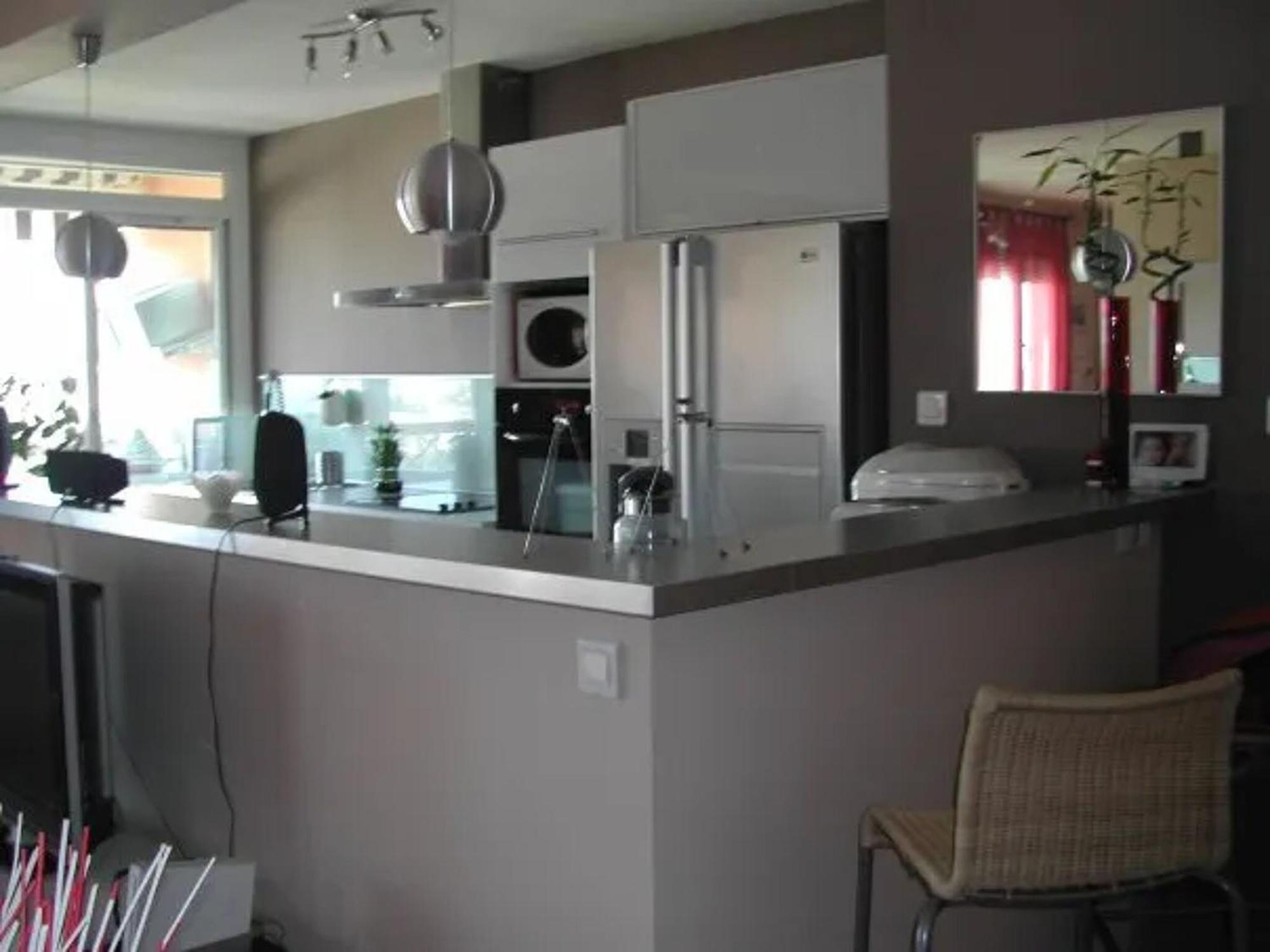 Apartment A Terrasse / 70m² + Parking Prive Marseille