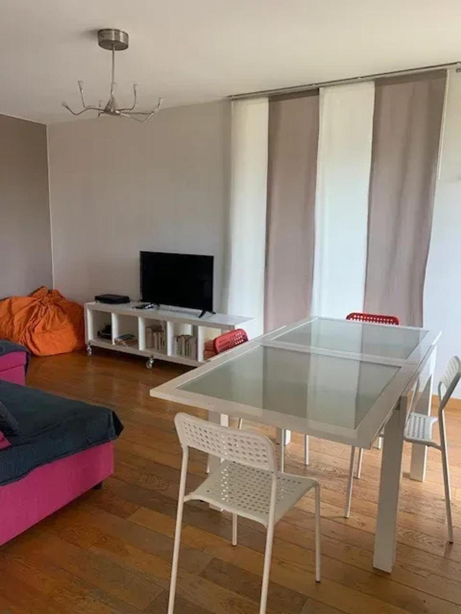 A Terrasse / 70m² + Parking Prive