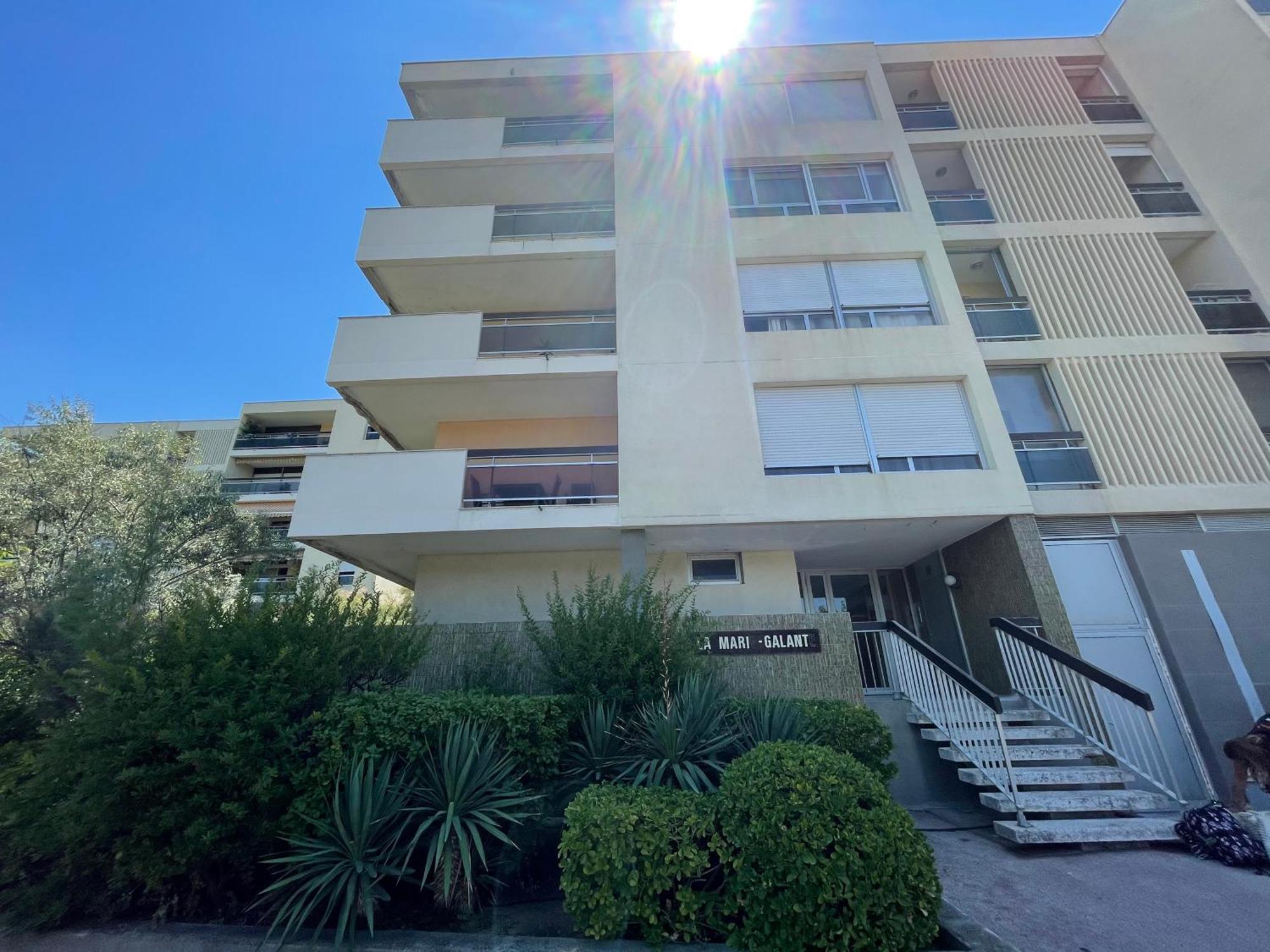 Pointe Rouge Borely Apartment