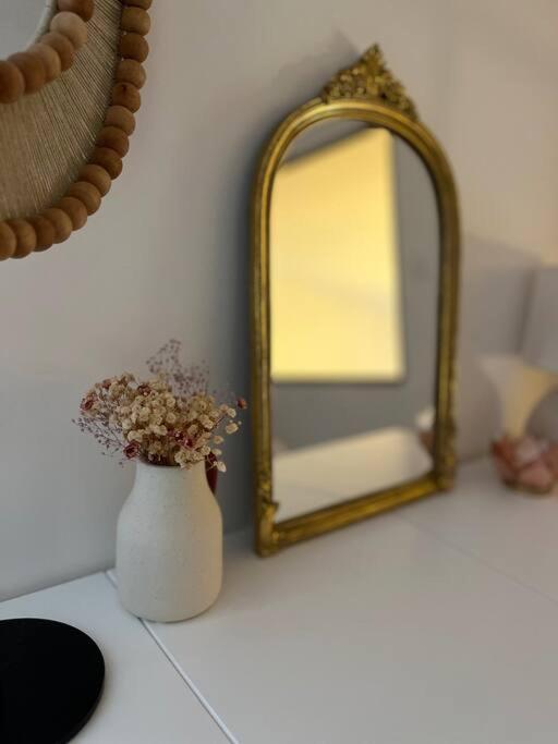 Duplex Chaleureux Et Elegant A Deux Pas De La Marseilles