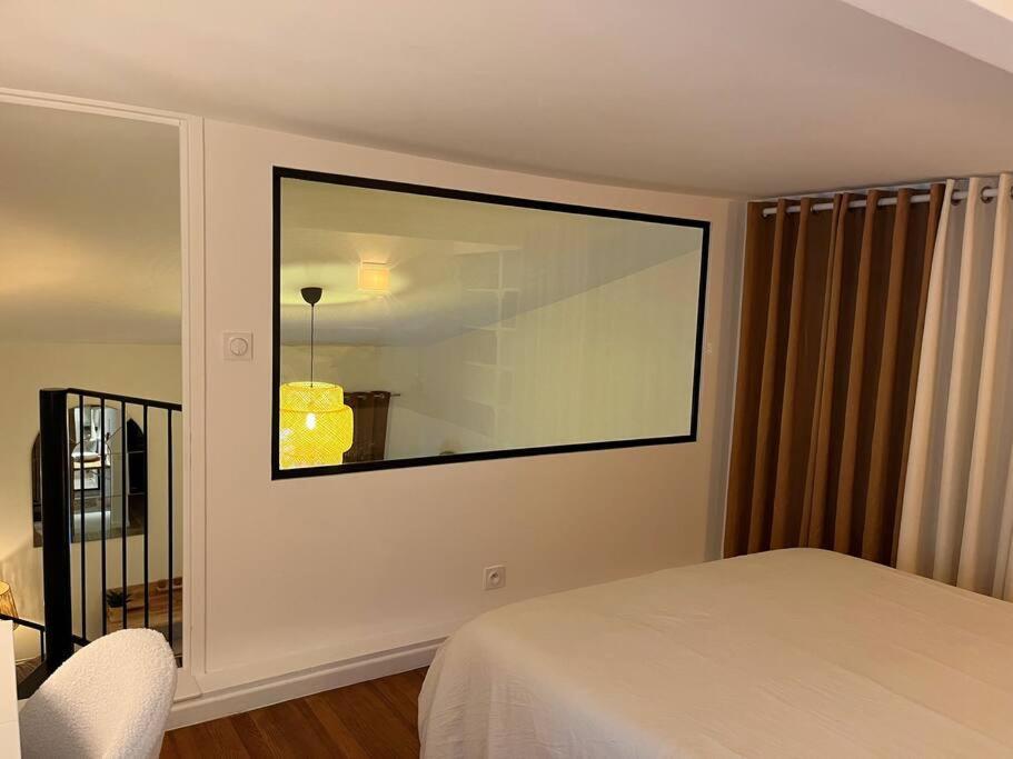 Duplex Chaleureux Et Elegant A Deux Pas De La Marseilles