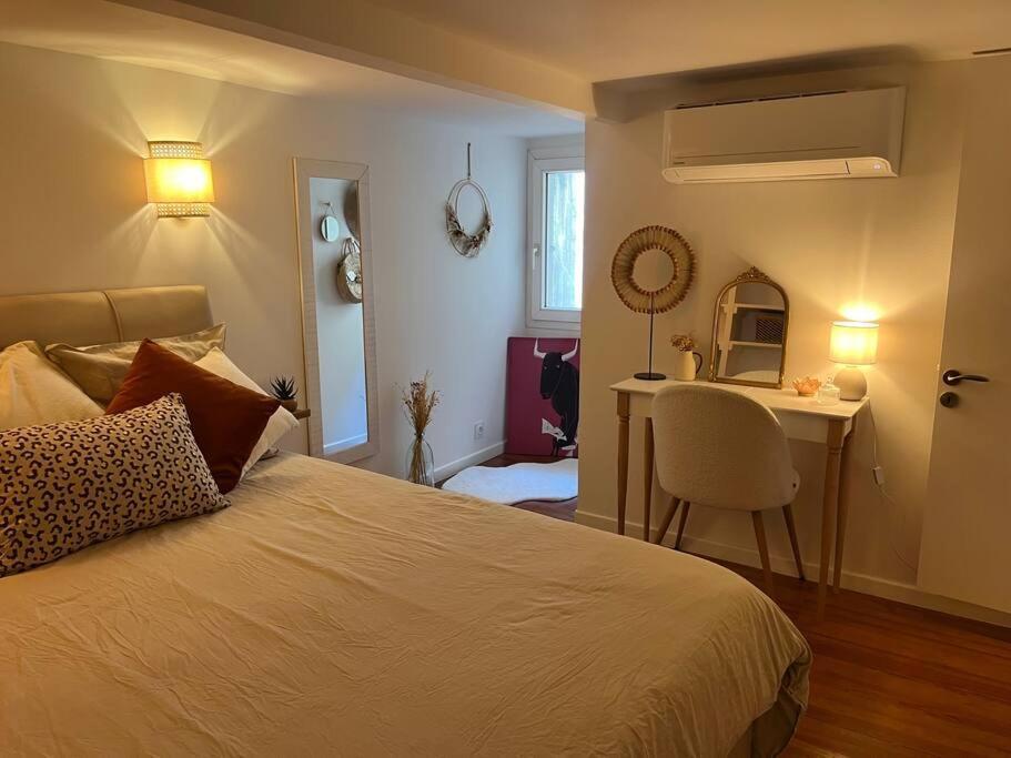 Duplex Chaleureux Et Elegant A Deux Pas De La Marseilles
