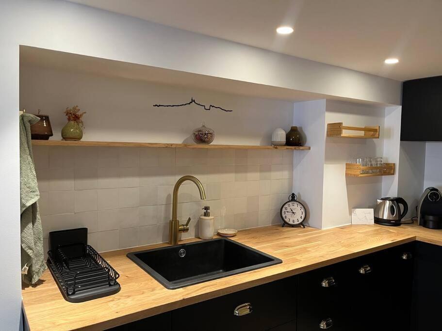 Duplex Chaleureux Et Elegant A Deux Pas De La * Marseilles
