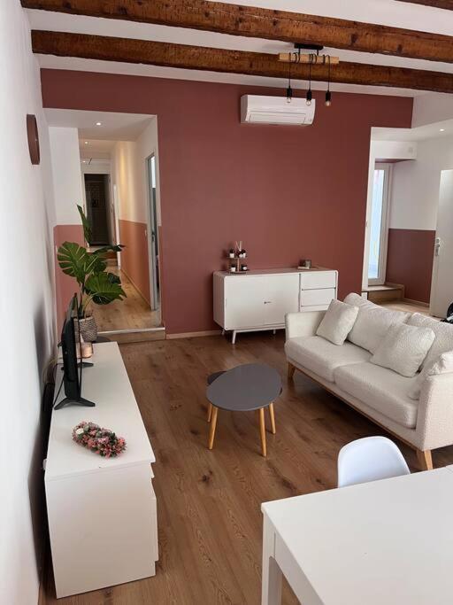 Apartment Grand Confort 3 Avec Cour Interieure