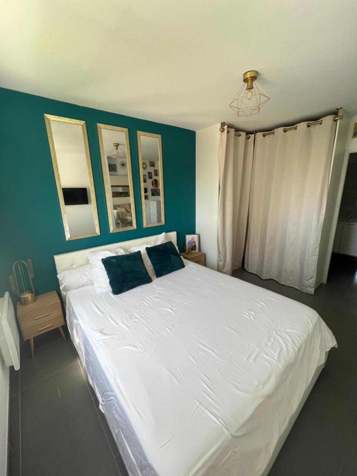 T2 Plein Sud Apartment *