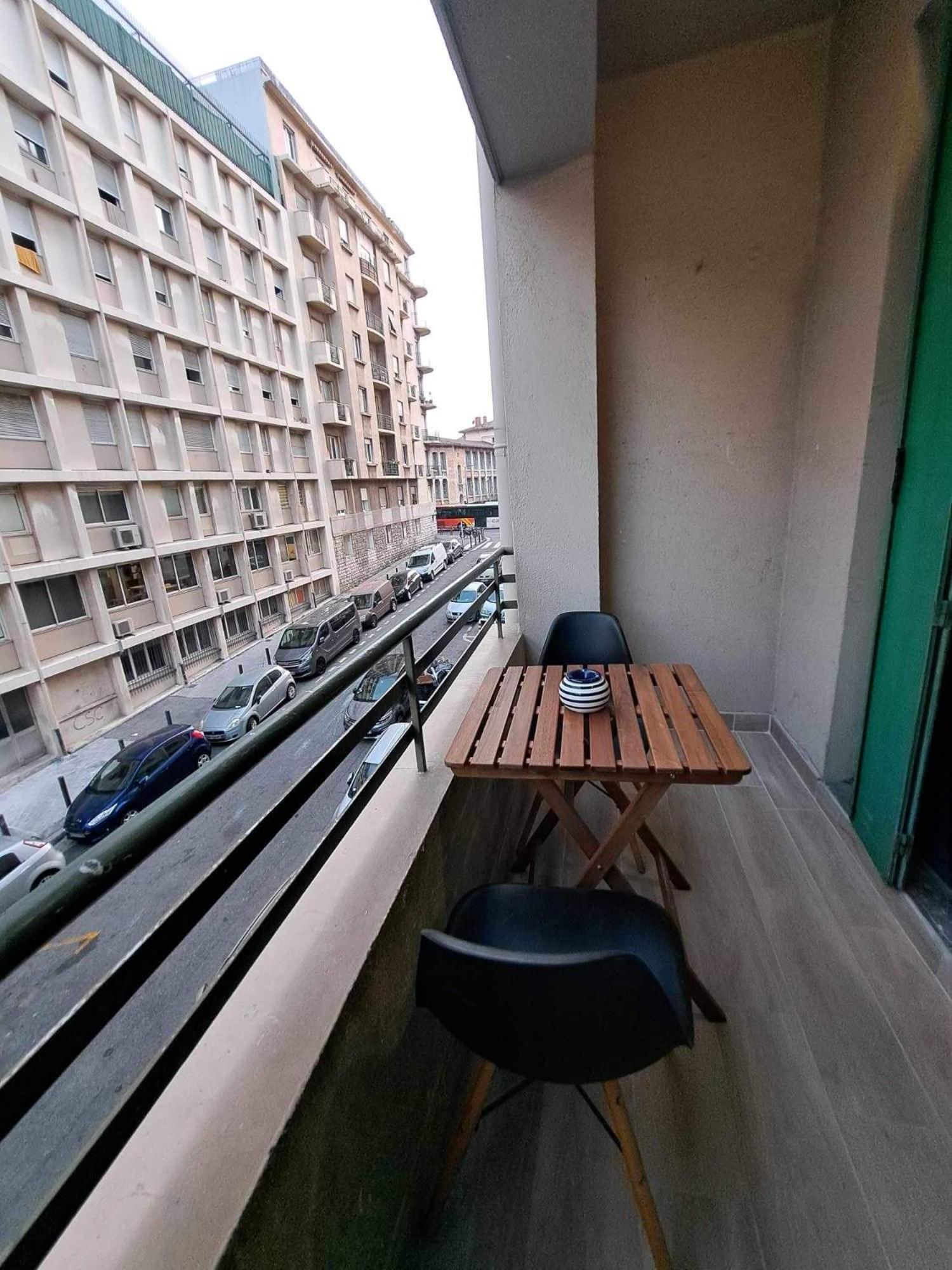 Apartment Sapphire Blue Saint-charles