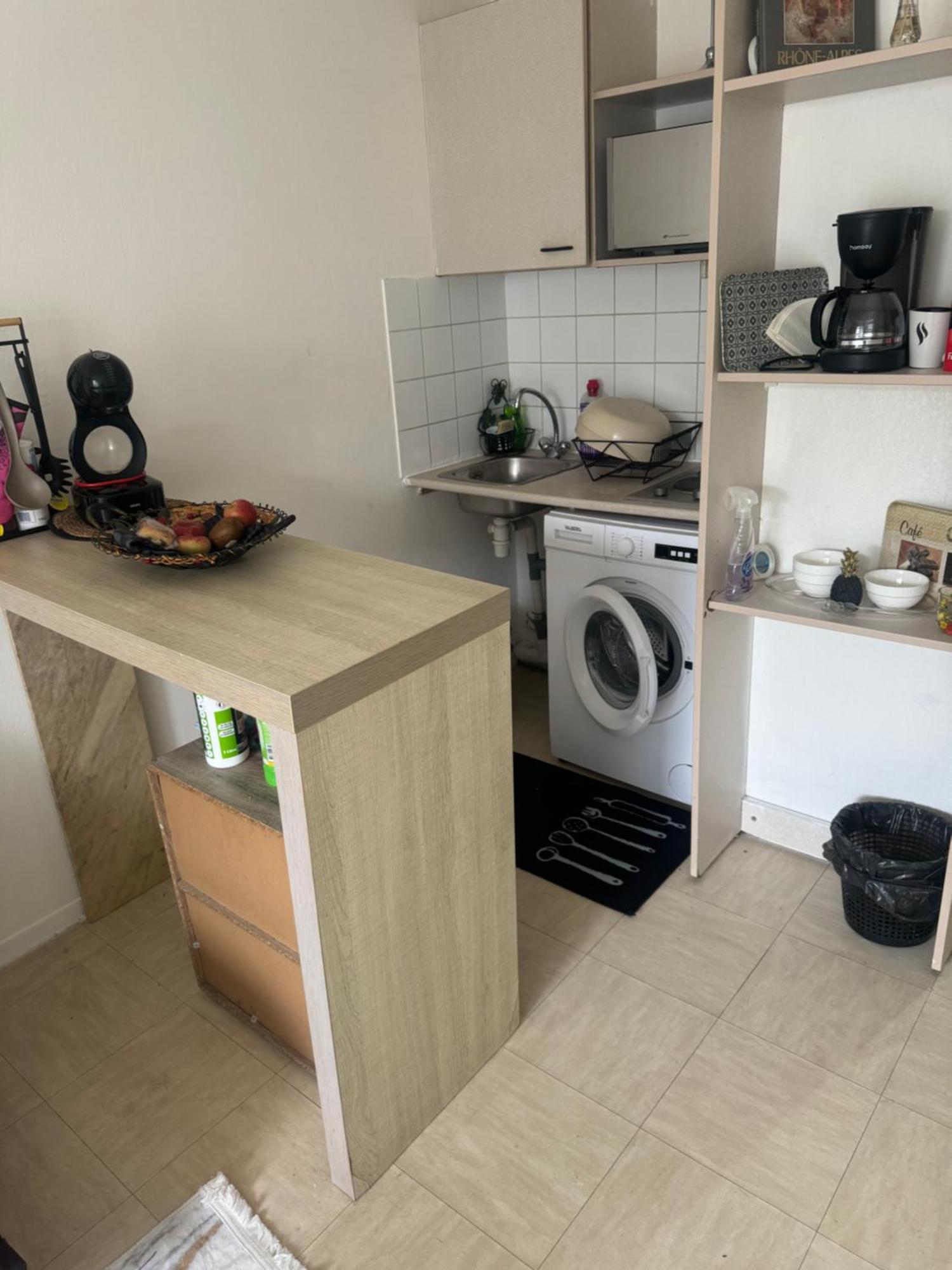 Campus 2 Apartment *